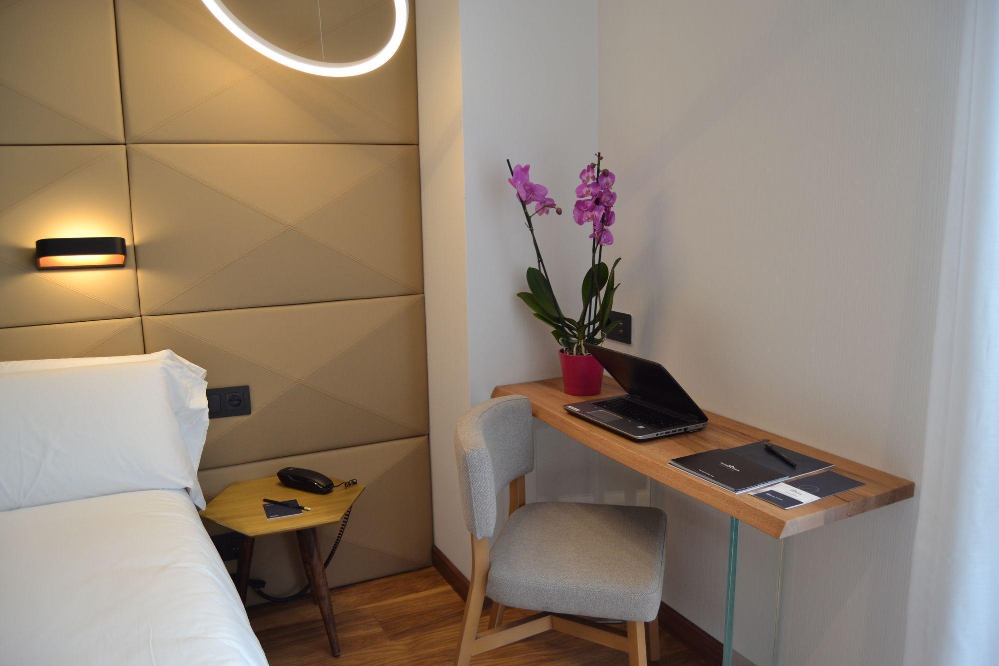 Hotel Sb Glow برشلونة المظهر الخارجي الصورة
